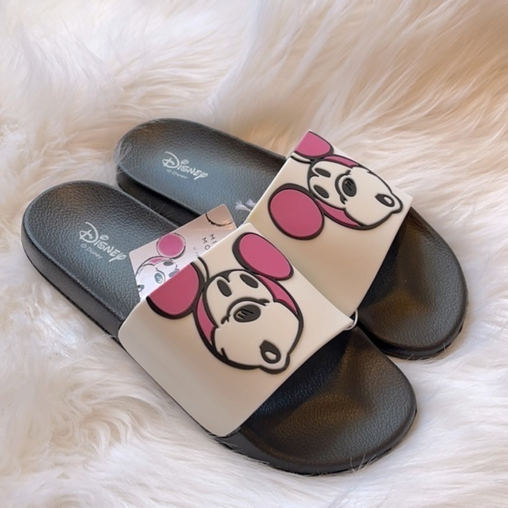 Disney Mickey Mouse Flip Flops from Graffiti Collection - size 3